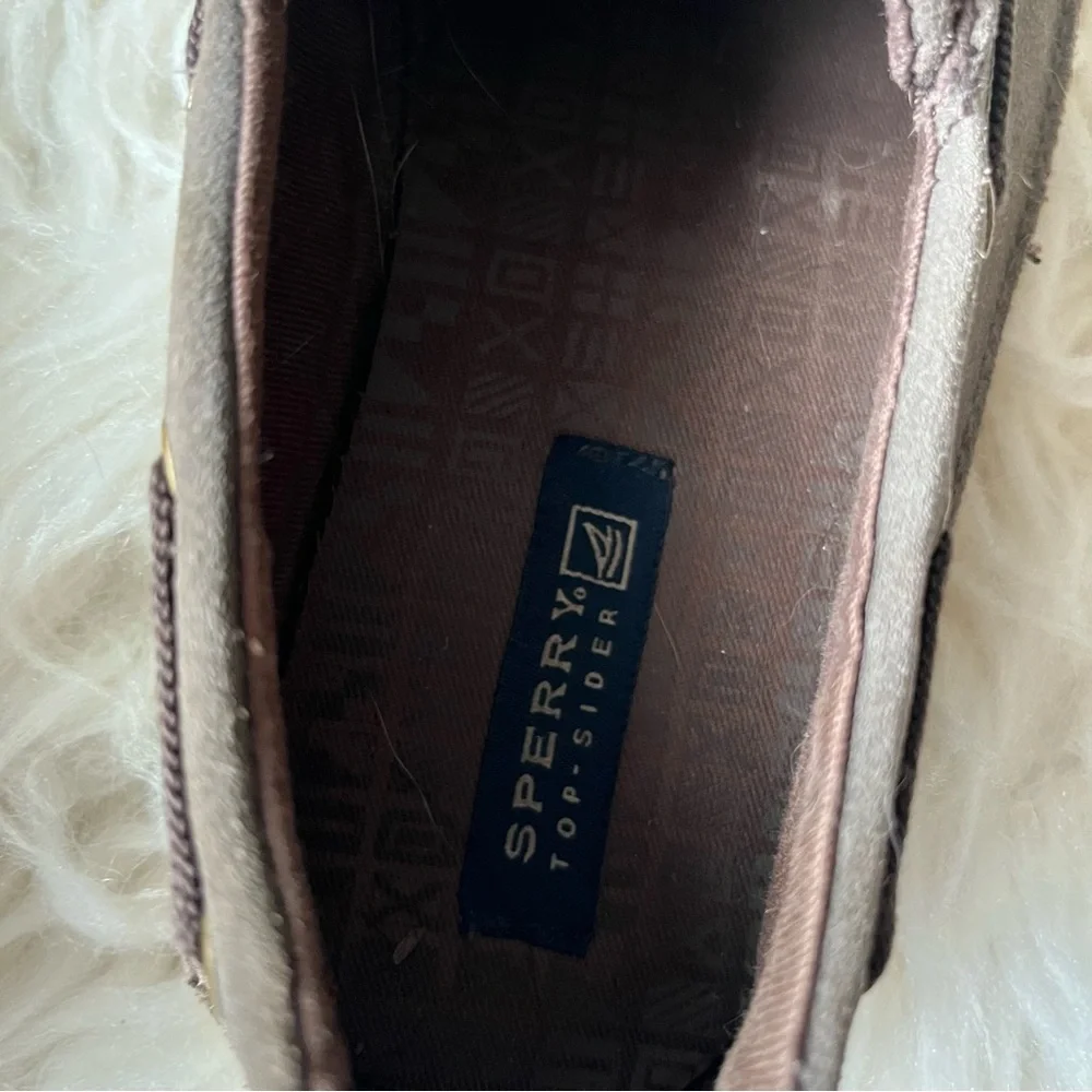Gray Sperry Topsider size 5